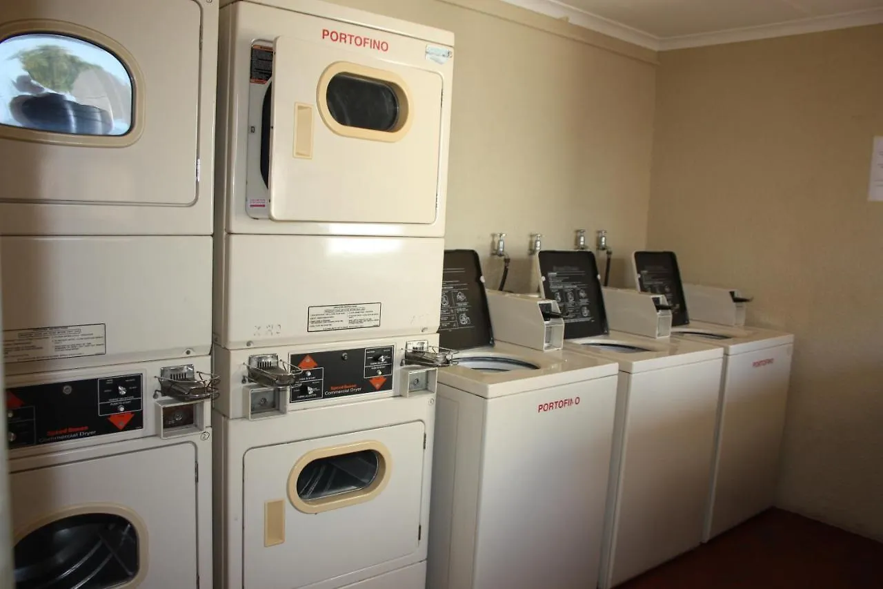 Amies Self-Catering Apartments Parow