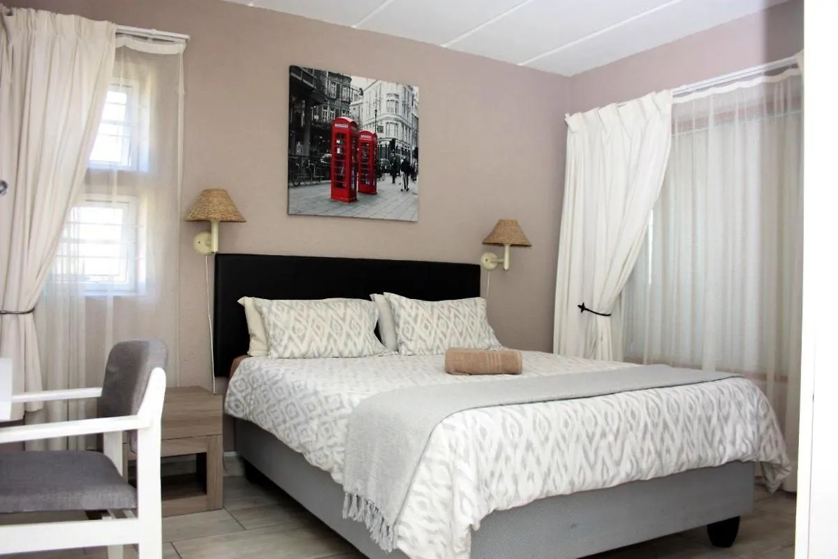 Amies Self-Catering Apartments Parow