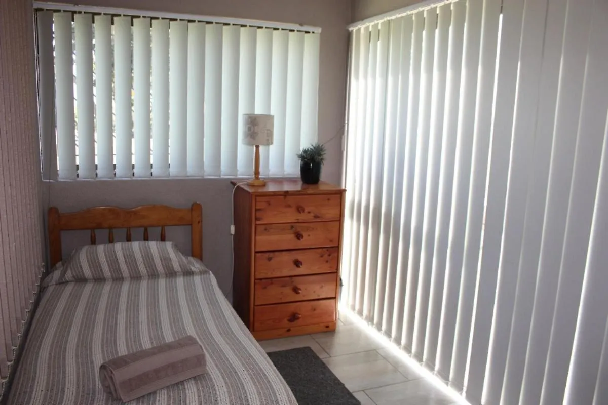 Amies Self-Catering Apartments Parow 0*,